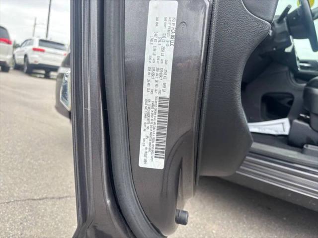 2016 Chrysler Town & Country S