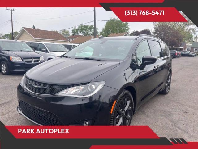 2019 Chrysler Pacifica Touring L Plus for sale in Lincoln Park, MI