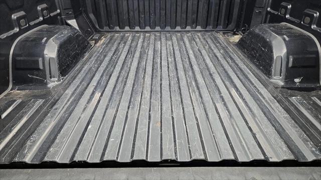 2021 Chevrolet Silverado 1500 2WD Crew Cab Short Bed LT