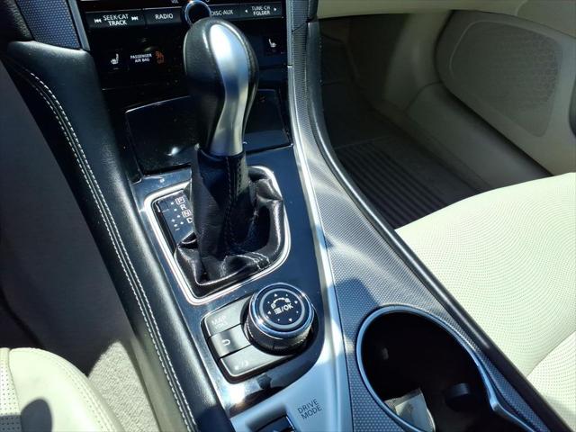 2015 INFINITI Q50 Premium