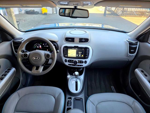 2015 Kia Soul EV +