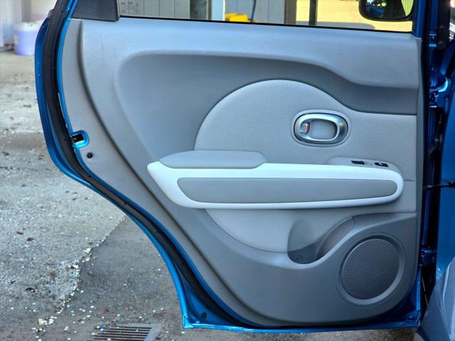 2015 Kia Soul EV +