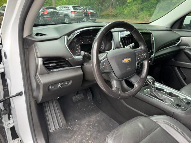 2021 Chevrolet Traverse FWD LT Leather