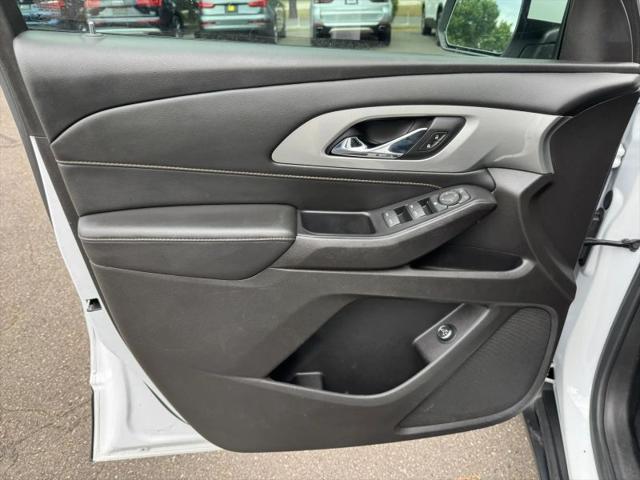 2021 Chevrolet Traverse FWD LT Leather