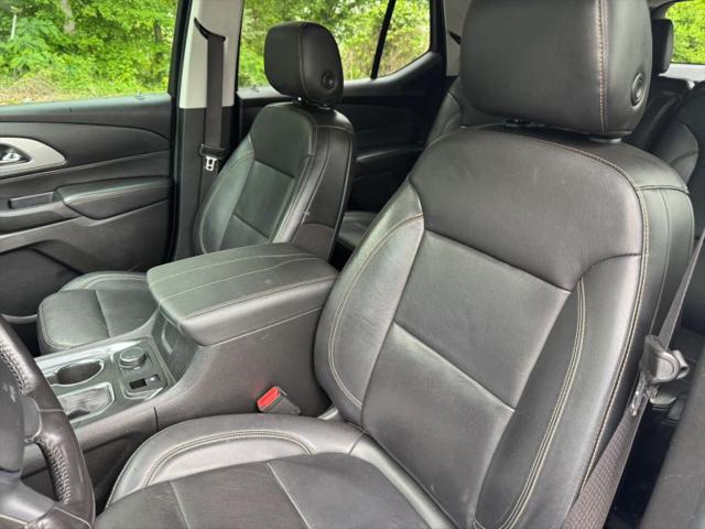 2021 Chevrolet Traverse FWD LT Leather