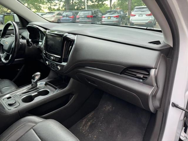 2021 Chevrolet Traverse FWD LT Leather