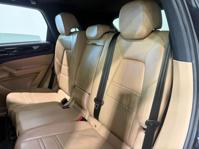 2019 Porsche Cayenne Base
