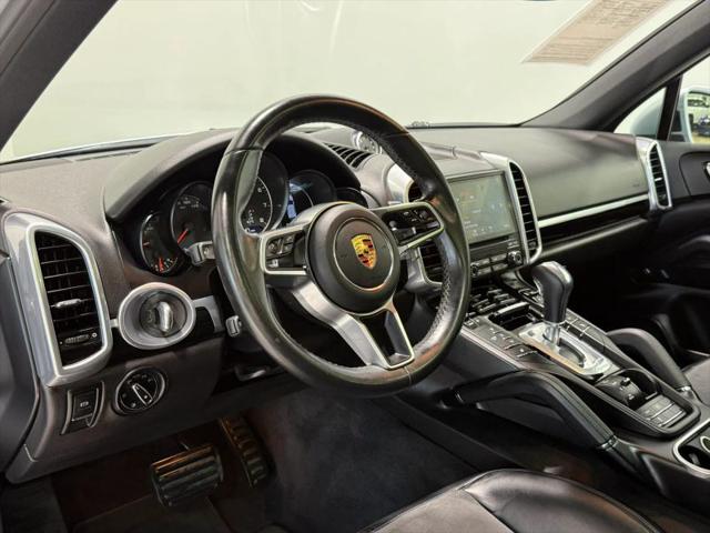2017 Porsche Cayenne Platinum Edition
