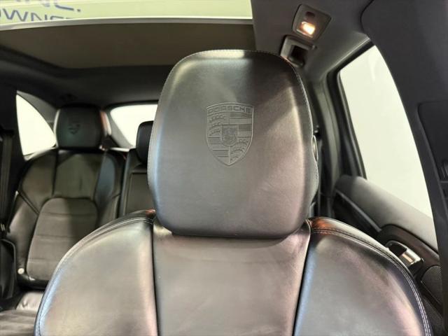2017 Porsche Cayenne Platinum Edition