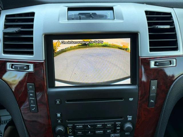 2008 Cadillac Escalade Standard