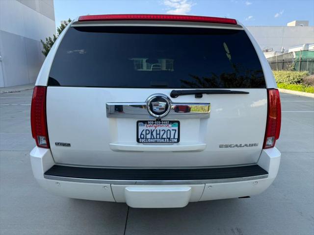 2011 Cadillac Escalade Premium