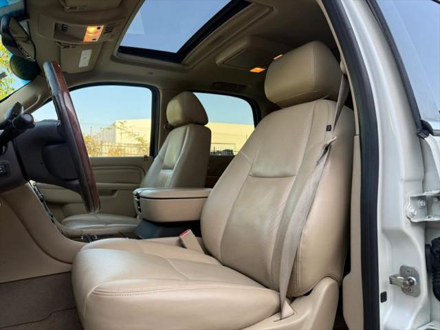 2011 Cadillac Escalade Premium