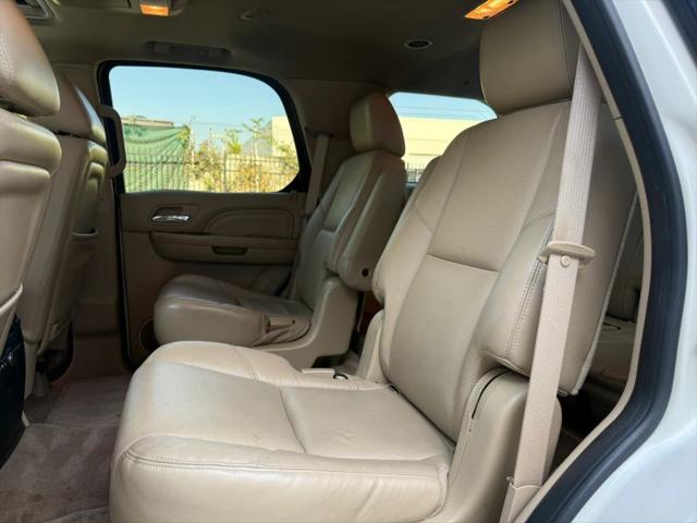 2011 Cadillac Escalade Premium