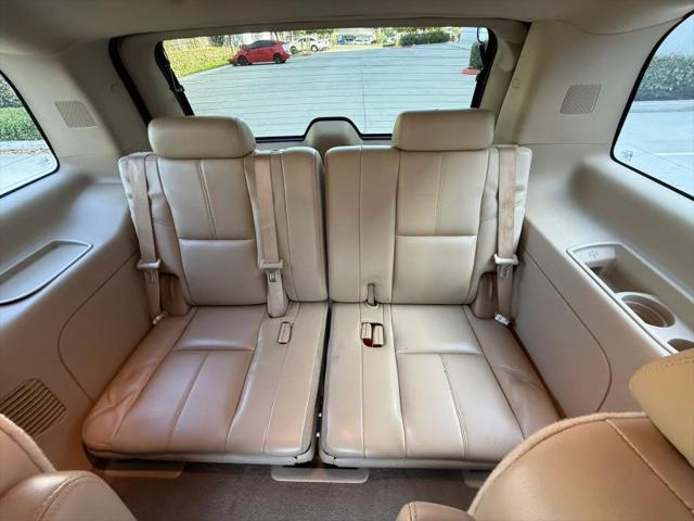 2011 Cadillac Escalade Premium