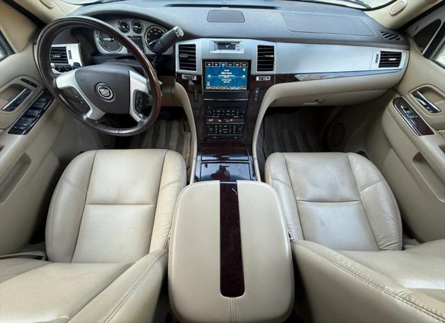 2011 Cadillac Escalade Premium