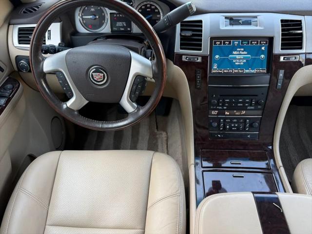 2011 Cadillac Escalade Premium