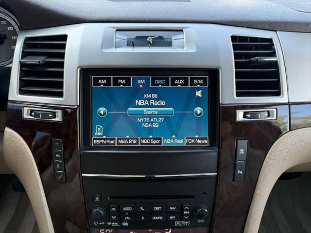 2011 Cadillac Escalade Premium