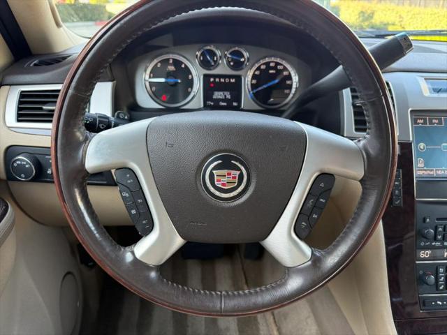 2011 Cadillac Escalade Premium