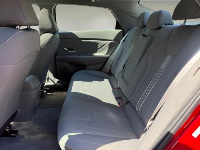 2025 Hyundai Elantra SEL Convenience