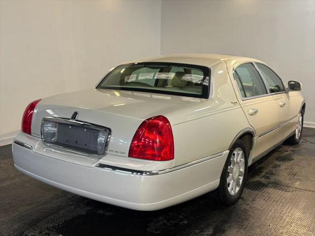 2007 Lincoln Town Car Signature Limited
