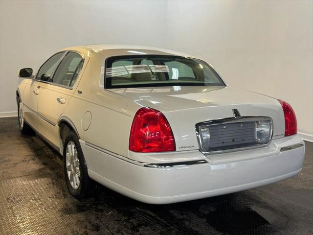 2007 Lincoln Town Car Signature Limited