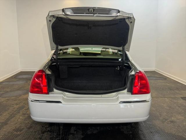 2007 Lincoln Town Car Signature Limited