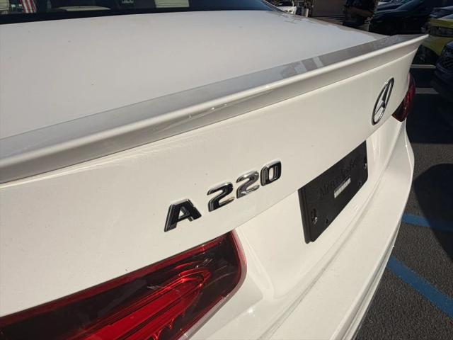 2021 Mercedes-Benz A 220 A 220
