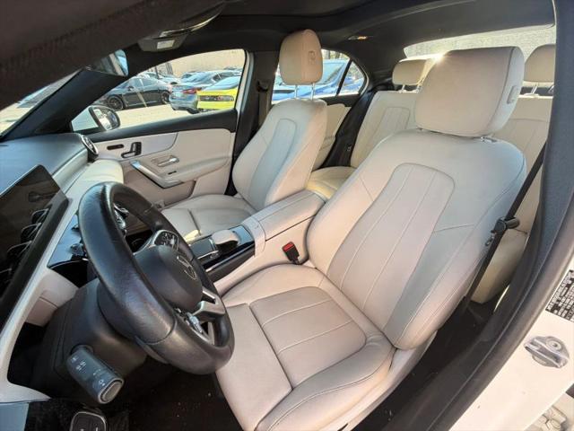 2021 Mercedes-Benz A 220 A 220