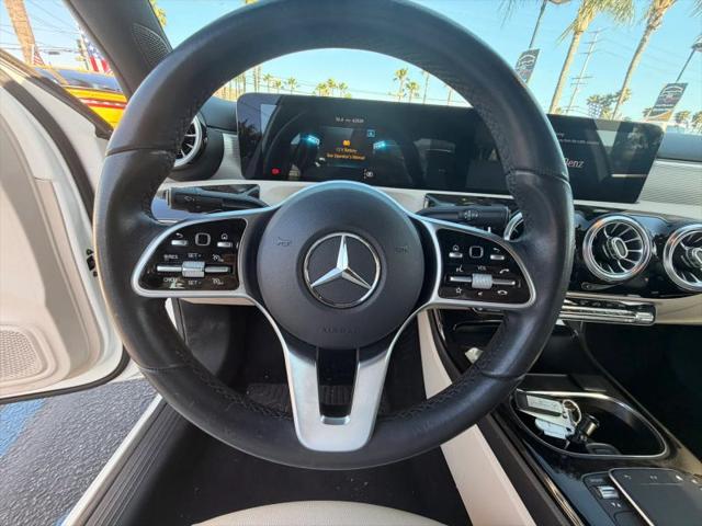 2021 Mercedes-Benz A 220 A 220