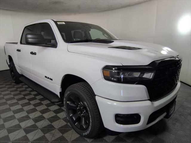2026 Ram 1500 Express Crew Cab 4x4 57 Box