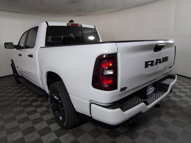 2026 Ram 1500 Express Crew Cab 4x4 57 Box