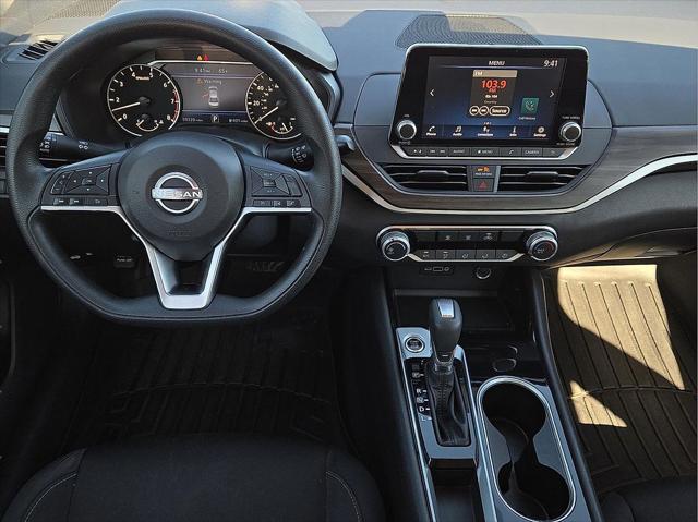 2024 Nissan Altima SV FWD