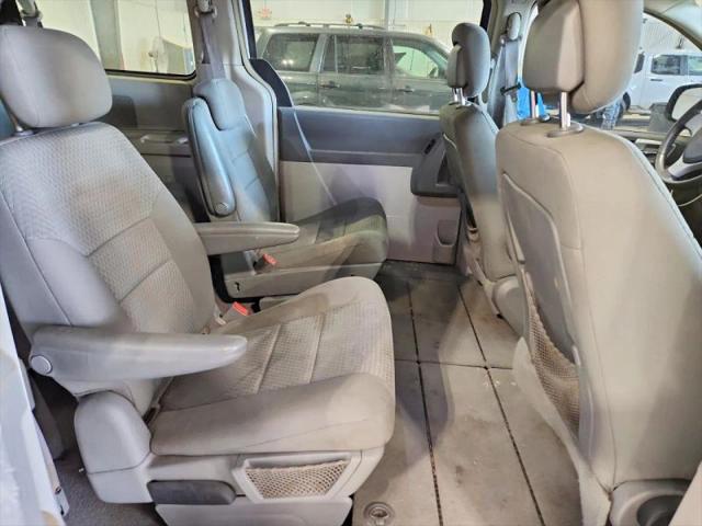 2010 Chrysler Town & Country Touring