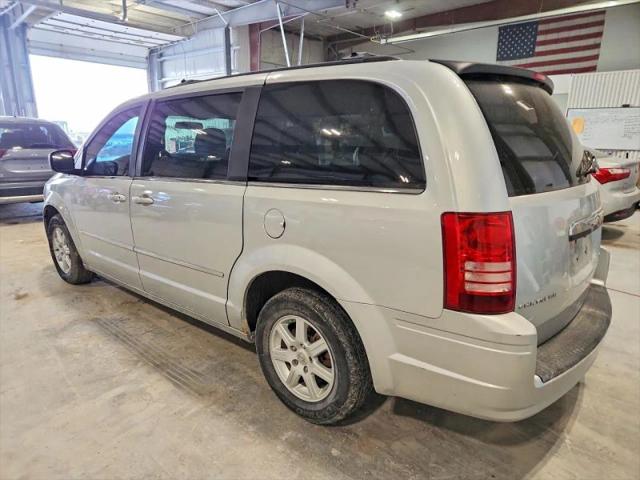 2010 Chrysler Town & Country Touring