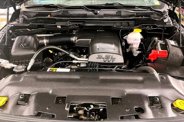 2024 Ram 1500 Classic Warlock Crew Cab 4x4 5'7" Box