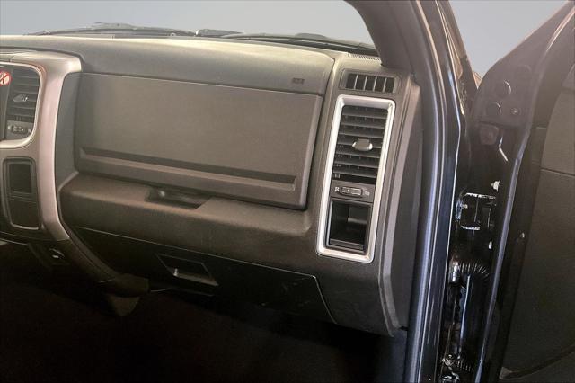 2024 Ram 1500 Classic Warlock Crew Cab 4x4 5'7" Box