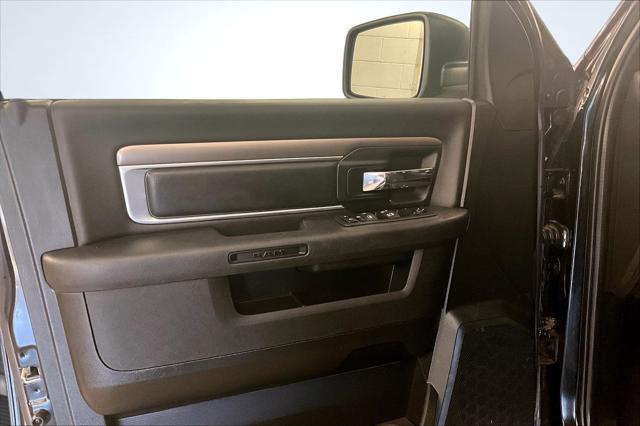2024 Ram 1500 Classic Warlock Crew Cab 4x4 5'7" Box