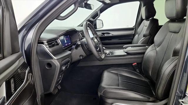 2023 Jeep Wagoneer Series II Carbide 4x2