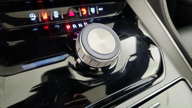 2023 Jeep Wagoneer Series II Carbide 4x2