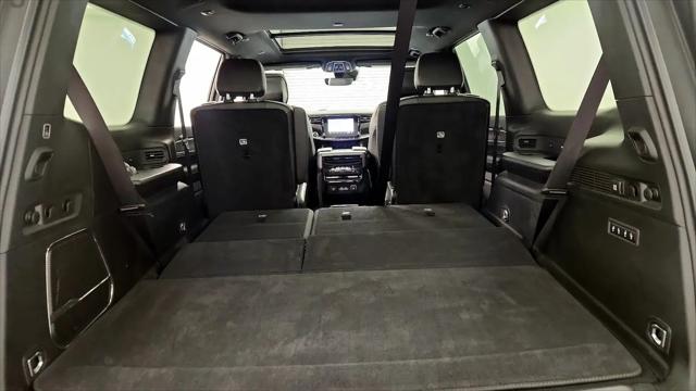 2023 Jeep Wagoneer Series II Carbide 4x2
