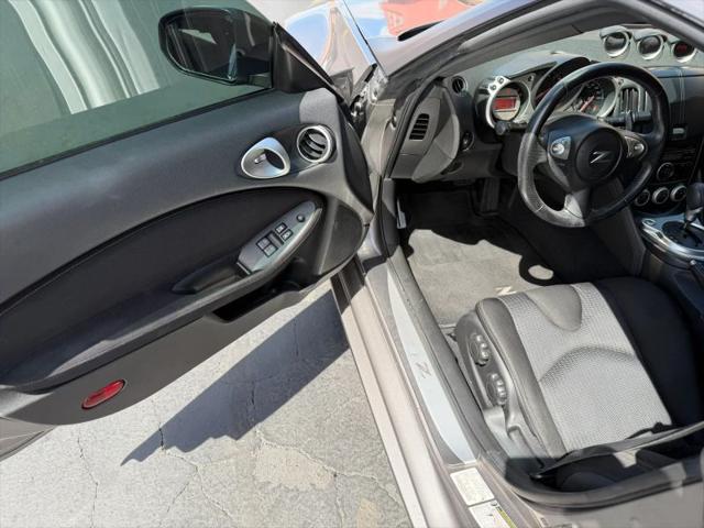 2010 Nissan 370Z Base