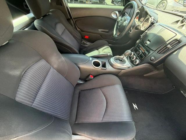 2010 Nissan 370Z Base