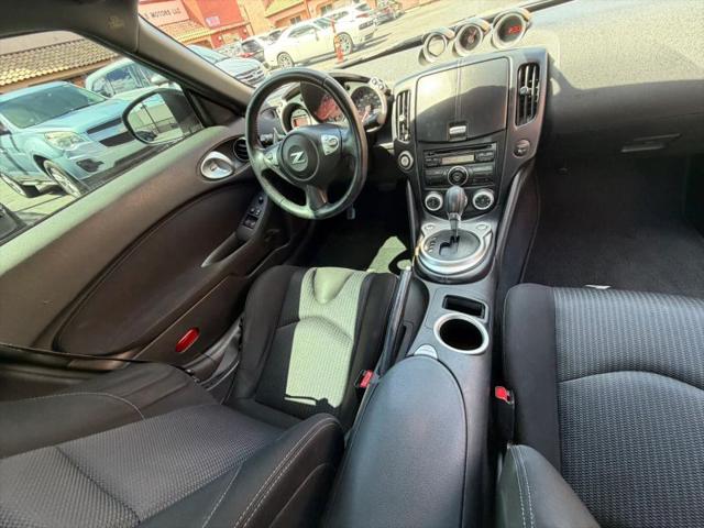 2010 Nissan 370Z Base