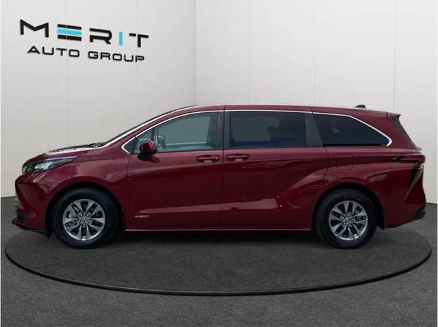 2021 Toyota Sienna LE