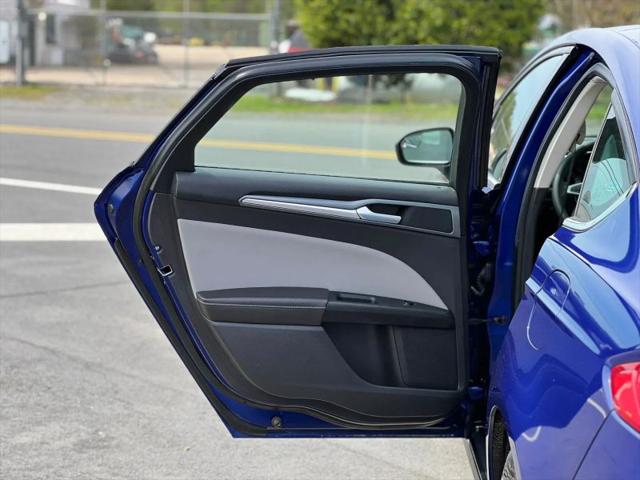 2014 Ford Fusion S