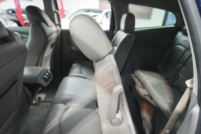2012 Chevrolet Traverse LS