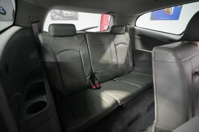2012 Chevrolet Traverse LS