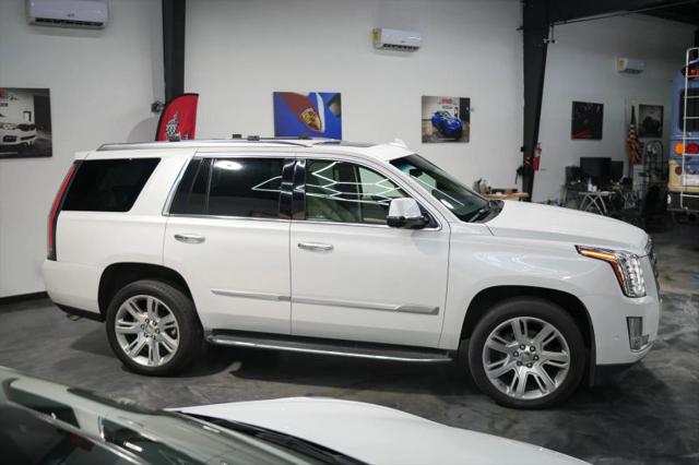 2018 Cadillac Escalade Luxury