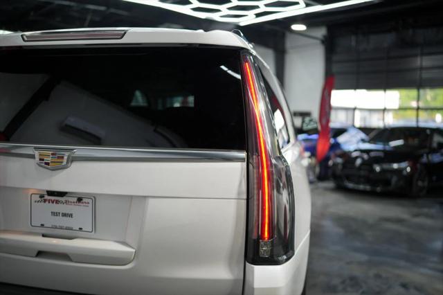 2018 Cadillac Escalade Luxury