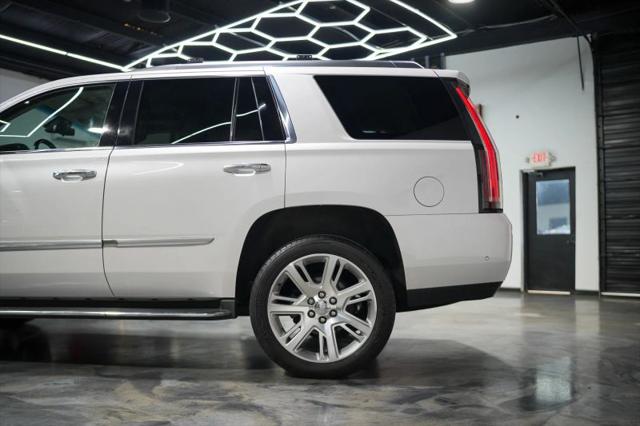 2018 Cadillac Escalade Luxury